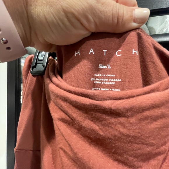 Hatch The Bump wide leg jumpsuit Size L 

Holds up chest really nicely - Picture 3 of 3